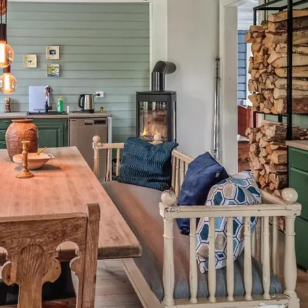 Stunning In With Wifi Appartement Åmli