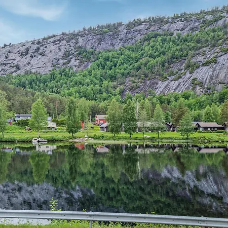 Apartment Beautiful In Mli With Wifi And 1 Bedrooms